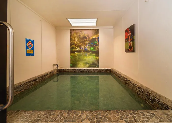 Red Rock Thermal - Mineral Pool 4* Rotorua